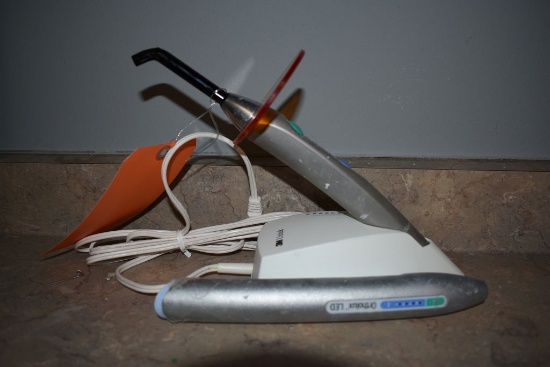 3M UNITEK ORTHOLUX LED CURING LIGHT WITH EXTRA WAND