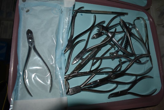 TRAY WITH MISC. DENTAL INSTRUMENTS