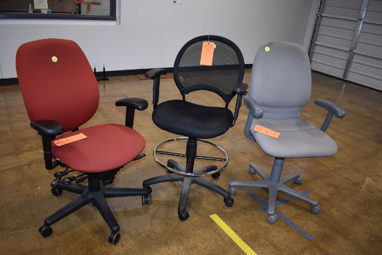 (3) ASSORTED DESK CHAIRS WITH ARMS,