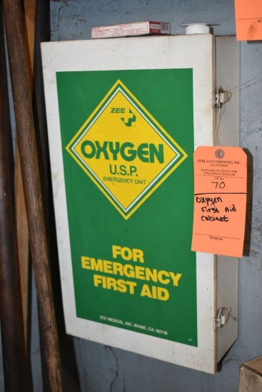 OXYGEN FIRST AID CABINET, WALL-MOUNT