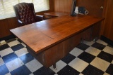 EXECUTIVE STYLE DESK W/LEFT WING & FILE DRAWERS