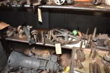 ONE SHELF OF LARGE GEARS, HOLDERS AND HYDRAULIC CYLINDERS