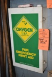 OXYGEN FIRST AID CABINET, WALL-MOUNT