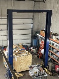 CHALLENGER VAN HOIST, 14' ELECTRIC, MODEL 27000-10,