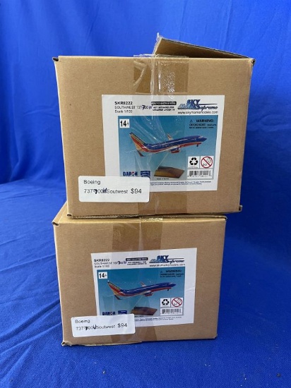 (2) MODEL AIRPLANES, BOTH BOEING 737-700W SOUTHWEST