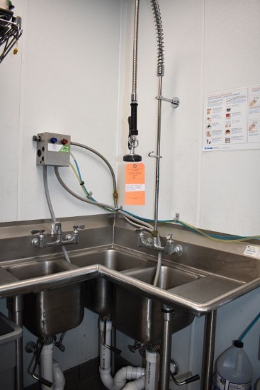 ADVANCE TABCO CORNER SINK, MODEL 94-KS-11D-X,