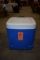 IGLOO BLUE/WHITE COOLER ON WHEELS