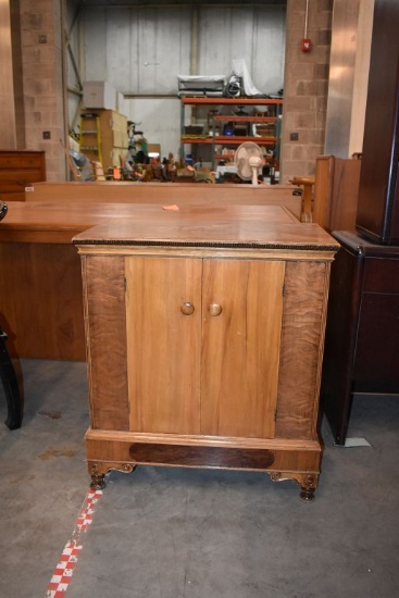 WOODEN CABINET, 2 DOORS, 3 SHELVES, 16"D X 38" X 32"H