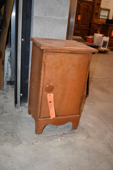 SMALL WOODEN SINGLE DOOR CABINET, 15" X 13" X