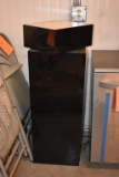 BLACK PLASTIC STAND W/SWIVEL LIGHT UP TOP
