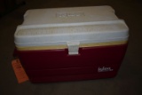 IGLOO LEGEND 52 COOLER, RED/WHITE