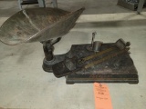 ANTIQUE SCALE
