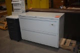 LIGHT GRAY METAL FILE CABINET W/2 DRAWERS,