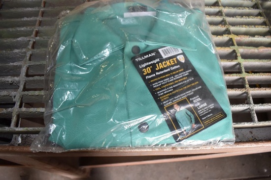 30" GREEN FLAME RETARDANT COTTON JACKET, SIZE LARGE