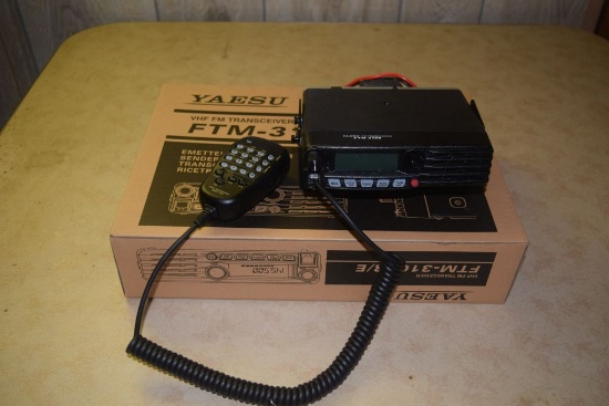 YAESU VHF FM TRANSCEIVER MODEL FTM-3100R/E W/MICROPHONE, HAM RADIO