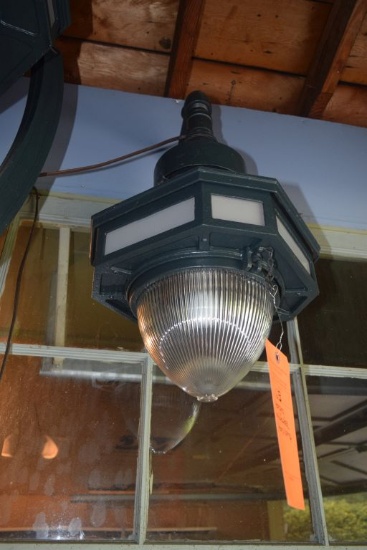 HANGING MILWAUKEE HARP LAMP STREET LIGHT