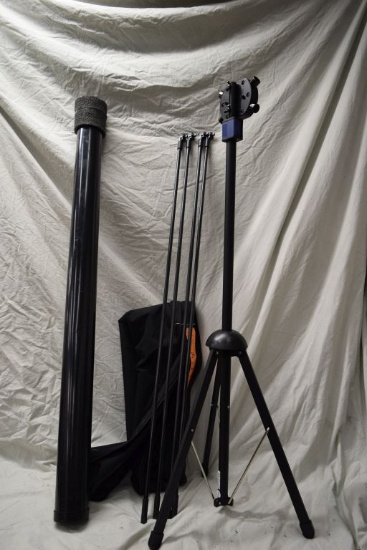 ON THE GO PROJECTOR SCREEN AND TRIPOD WITH CASE
