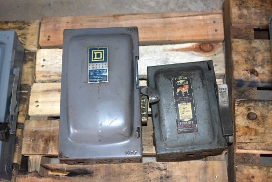 SQUARE D COMPANY SAFETY SWITCH BOX, 30 AMP, 3 HP,
