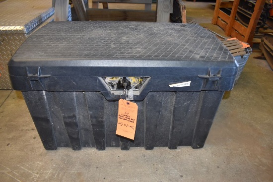 CONTICO PLASTIC TRUCK BED TOOLBOX WITH KEYS,
