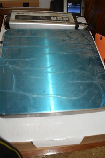 YAMATO MODEL DS-400 ACCU-WEIGH SCALE