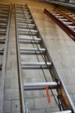 32' WERNER ALUMINUM EXTENSION LADDER