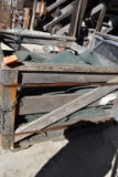 PALLET WITH MESH TARPS