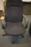 BLACK CLOTH ADJUSTABLE OFFICE CHAIR
