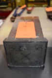 ANTIQUE MAILBOX-NO KEY