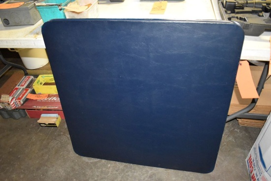 FOLDING SAMSONITE CARD TABLE, BLUE WITH METAL LEGS