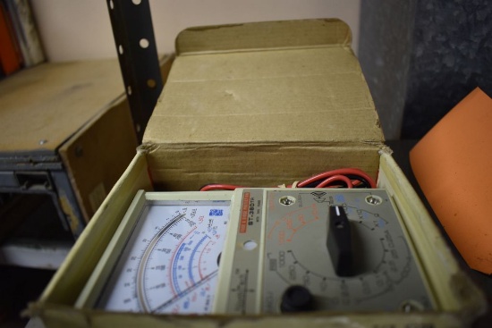 NORTH TECH MULTITESTER AND TRANSISTOR TESTER IN BOX