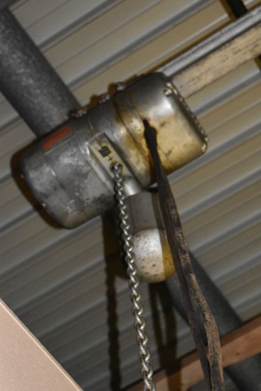 LODESTAR ELECTRIC CHAIN HOIST