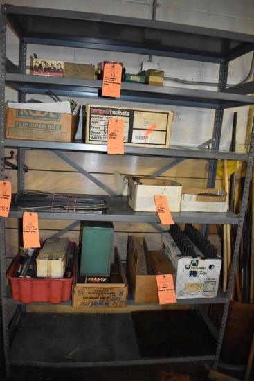 METAL SHELVING UNIT WITH SIX SHELVES,