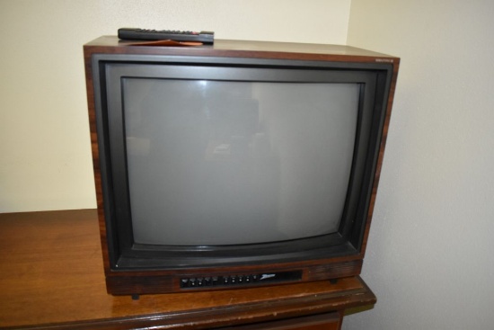 19" ZENITH SENTRY 2 T.V. WITH REMOTE