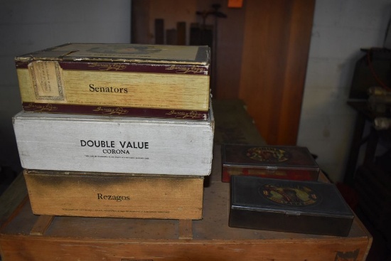 ASSORTMENT OF CIGAR BOXES