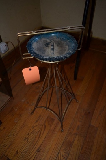 VINTAGE GLASS AND BRASS ASH TRAY STAND
