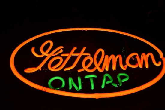 VINTAGE 1950'S GETTELMAN MILWAUKEE BREWERY NEON SIGN