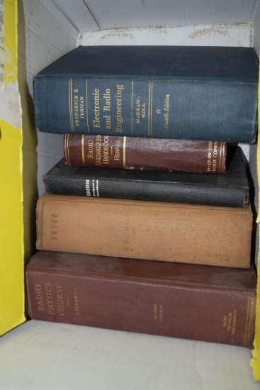 BOX OF ASSORTED ELECTRONICS BOOKS