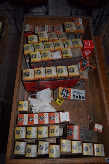 BOX OF VINTAGE USA ELECTRON TUBES,