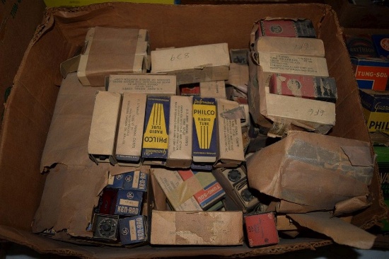 BOX OF VINTAGE USA ELECTRON TUBES,