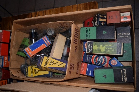 BOX OF VINTAGE USA ELECTRON TUBES,