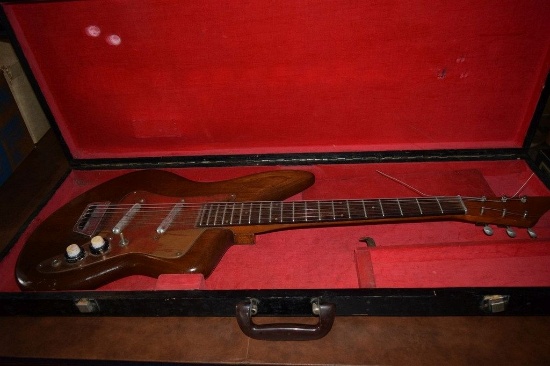 1950'S DAN ELECTRO STYLE ELECTRIC GUITAR WITH CASE