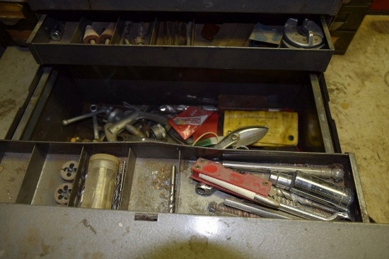 CRAFTSMAN TOOLBOX WITH TOOLS INCLUDED