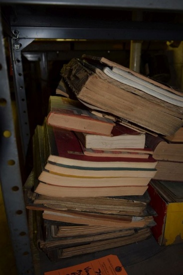 VARIOUS AUDIO AND RADIO REPAIR BOOKS ON THIS SHELF