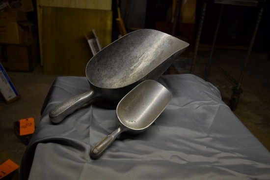 VINTAGE CANDY/ICE SCOOPERS, SMALL AND LARGE
