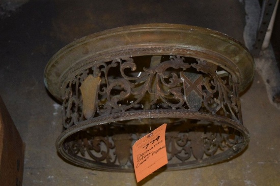 DECORATIVE STEEL LIGHT FIXTURE