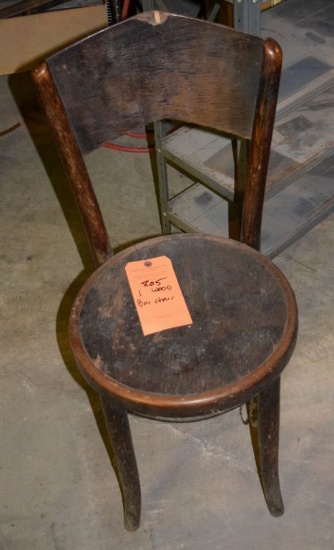 (1) WOOD BAR CHAIR