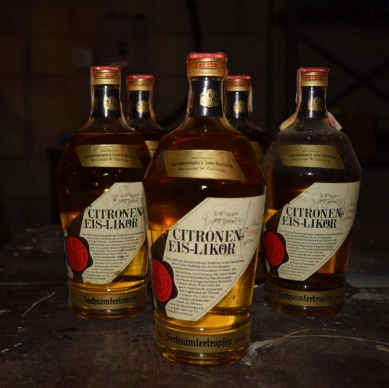(6) BOTTLES OF CITRONEN EIS-LIKOR,