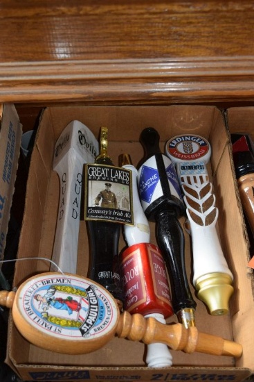 BOX OF MISC. ASSORTED BEER TAP HANDLES