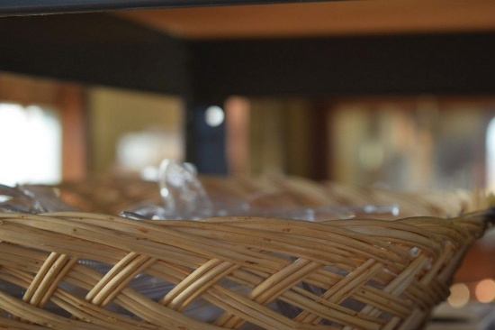 MISC. PLASTIC AND METAL CUTLERY