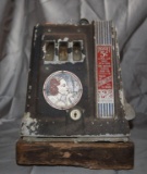 ANTIQUE CIGARETTE VENDOR TRADE STIMULATOR